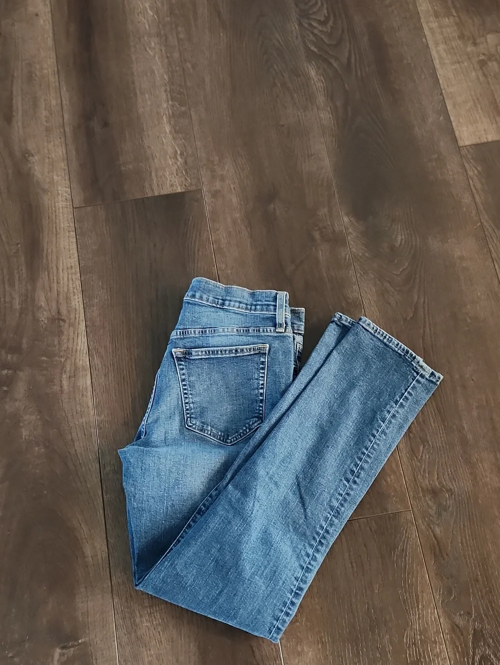 J. Crew Men’s Flex Slim Straight Jeans |  Med Blue Wash | Size W29 x L32 Preppy